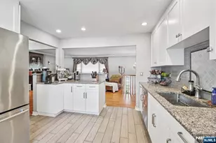 676 Rutgers Pl, Paramus, NJ 07652 - Photo 12