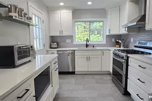 446 Maple Hill Dr, Hackensack, NJ 07601 - Photo 8