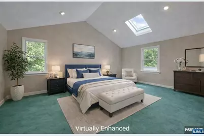 44 W Midland Avenue, Paramus, NJ 07652 - Photo 16