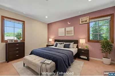 44 W Midland Avenue, Paramus, NJ 07652 - Photo 18