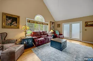 2 Crocker Mansion Dr, Mahwah, NJ 07430 - Photo 24