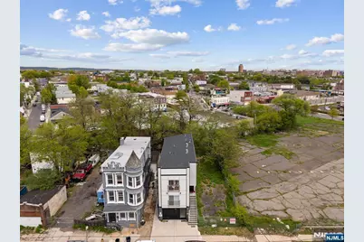 420 18th Avenue, Newark, NJ 07108 - Photo 24