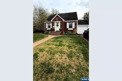 40 Strathmore Terrace, Saddle Brook Township, NJ 07663 - Photo 2