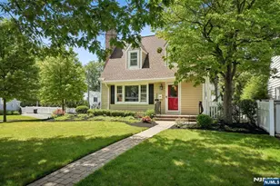428 Fairfield Ave, Ridgewood, NJ 07450 - Photo 38