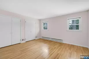 9 Hemlock Dr, Paramus, NJ 07652 - Photo 24