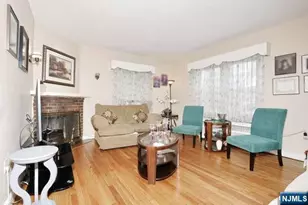 218 Hickory Ave, Bergenfield, NJ 07621 - Photo 4