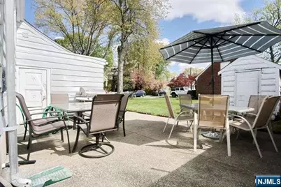 218 Hickory Avenue, Bergenfield, NJ 07621 - Photo 36