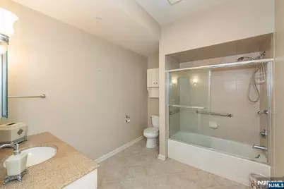 375 Rifle Camp Road 202 #202, Woodland Park, NJ 07424 - Photo 10