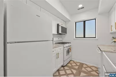 114 Pennington Avenue 20 #20, Passaic, NJ 07055 - Photo 6