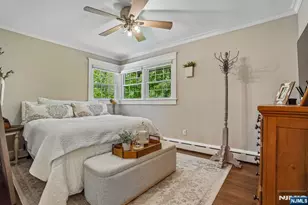 586 Sparrowbush Rd, Wyckoff Township, NJ 07481 - Photo 22