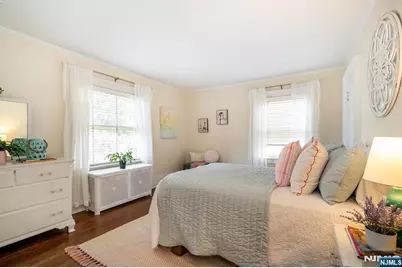 111 Montclair Avenue, Montclair, NJ 07042 - Photo 30