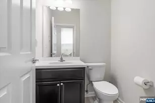 4 Jasmine Ln 1202, Garfield, NJ 07026 - Photo 4