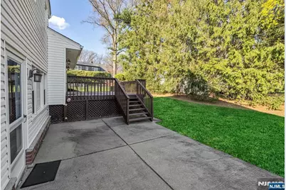 109 Dogwood Court, Westwood, NJ 07675 - Photo 20