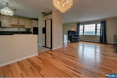 1006 Black Oak Ridge Road, Wayne, NJ 07470 - Photo 6