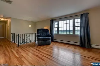 1006 Black Oak Ridge Road, Wayne, NJ 07470 - Photo 4