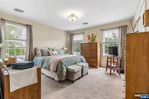 8 Quartz Ln, Paterson, NJ 07501 - Photo 18