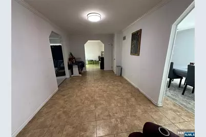 410 Burlington Road, Paramus, NJ 07652 - Photo 6