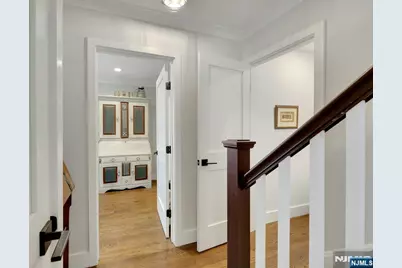 7 Hawthorne Avenue, Glen Ridge, NJ 07028 - Photo 18