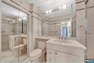 1530 Palisade Avenue 27K #27K, Fort Lee, NJ 07024 - Photo 16