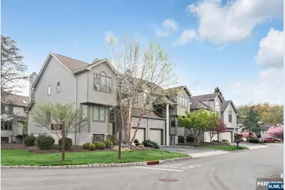 702 Holly Court T125 #T125, Norwood, NJ 07648 - Photo 2