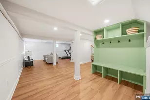 8 Mountainside Dr, Wayne, NJ 07470 - Photo 22