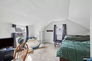 198 Roosevelt Ave, Bergenfield, NJ 07621 - Photo 18