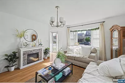 198 Roosevelt Avenue, Bergenfield, NJ 07621 - Photo 4
