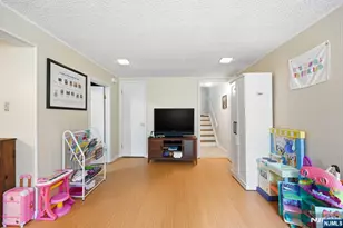15 Dena Dr, Wanaque, NJ 07465 - Photo 8