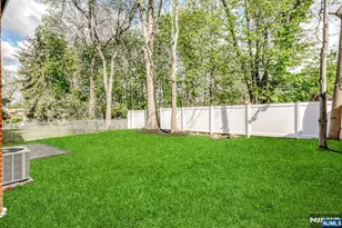 27 Merritt Ave, Bergenfield, NJ 07621 - Photo 4