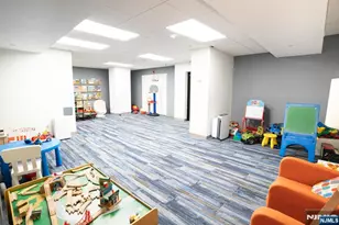 2200 N Central Road 2B, Fort Lee, NJ 07024 - Photo 20