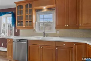 334 Pine St, Pompton Lakes, NJ 07442 - Photo 22