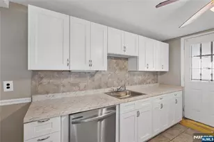 334 Pine St, Pompton Lakes, NJ 07442 - Photo 10