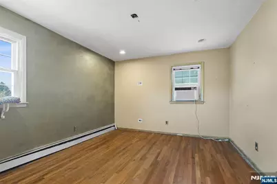 334 Pine Street, Pompton Lakes, NJ 07442 - Photo 32