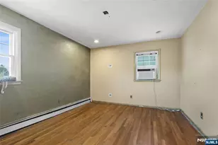 334 Pine St, Pompton Lakes, NJ 07442 - Photo 32