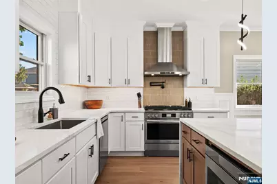 432 Jefferson Street, Carlstadt, NJ 07072 - Photo 8