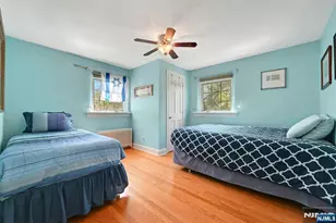 581 Northumberland Rd, Teaneck Township, NJ 07666 - Photo 16