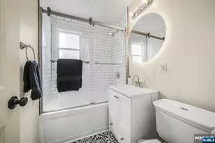 33 Cathy Ave, Hawthorne, NJ 07506 - Photo 10