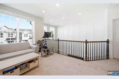 102 Sequoia Drive 1724 #1724, Cedar Grove, NJ 07009 - Photo 12