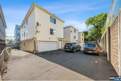 25-27 Norfolk Street, Newark, NJ 07103 - Photo 46