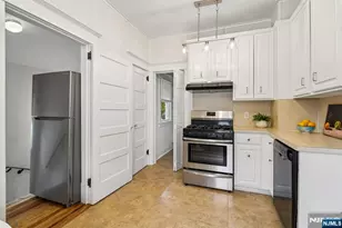 10 Sunnyside Pl, Verona, NJ 07044 - Photo 14