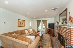 19 Bedford Rd, Mahwah, NJ 07430 - Photo 16