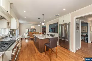 19 Bedford Rd, Mahwah, NJ 07430 - Photo 14