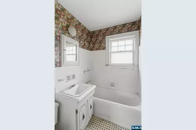 52 Nolton Street, Belleville, NJ 07109 - Photo 18