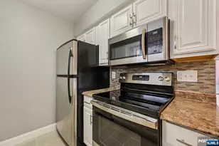 105 State Street 1H, Hackensack, NJ 07601 - Photo 10