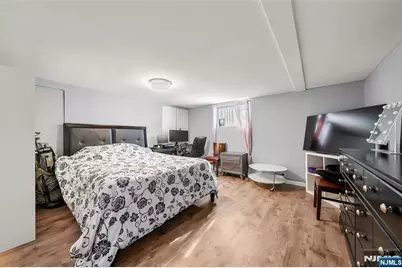219 Farview Avenue, Paramus, NJ 07652 - Photo 20