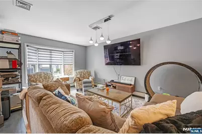 69 Columbia Avenue B #B, Cliffside Park, NJ 07010 - Photo 4
