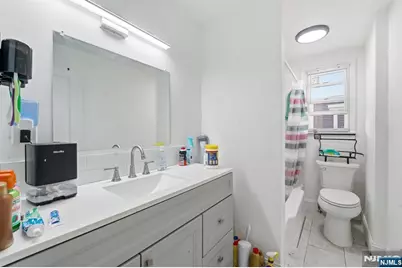 60 Westervelt Place, Lodi, NJ 07644 - Photo 20