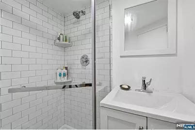 60 Westervelt Place, Lodi, NJ 07644 - Photo 34