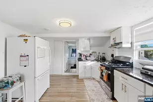 60 Westervelt Pl, Lodi, NJ 07644 - Photo 12