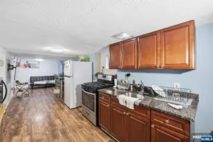 60 Westervelt Pl, Lodi, NJ 07644 - Photo 30
